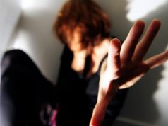 Novi slučaj porodičnog nasilja u Krajini: Brat nožem napao sestru, završila na hitnoj