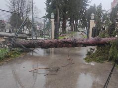 Oštećenja na Harmanskom mezarju uslijed snažnog vjetra