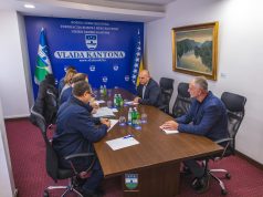 Premijer Ružnić susreo se s direktorom IOM-a: Zahvalnost za doprinose i očekivanja od daljnje suradnje u upravljanju migracijama