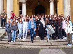 Učenici i nastavnici OŠ ‘Harmani II’ obogatili znanje posjetom Interliberu i Muzeju iluzija u Zagrebu