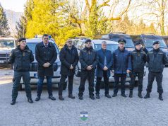 Primopredaja dva vozila za potrebe Jedinice za specijalističku podršku MUP-a USK