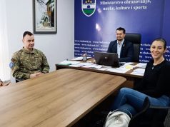 Posjeta predstavnika EUFOR-a ministru Denisi Osmankiću: Razgovor o strateškim pravcima u obrazovanju, nauci, kulturi i sportu