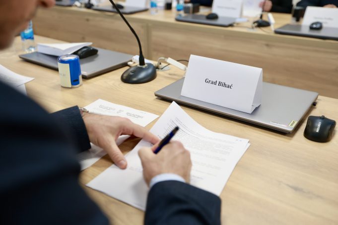 6904abdc9d09c0.68636069 (2)