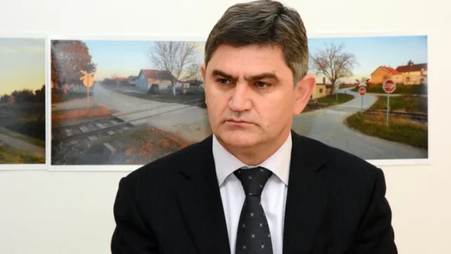 H-5cedd59e-b76c-4cb6-a539-80afc17ab1ae-760