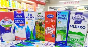 Farmeri najavili cijenu mlijeka 3 KM a ministar  Kemal Hrnjić poručuje – cijena bi trebala padati