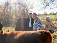 Sedić i Ćoralić obišli poljoprivredna gazdinstva u Gati: Fokus na stvarnim potrebama proizvođača i unapređenju poticaja