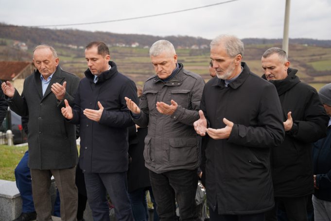 6929a39d969ca2.04596087