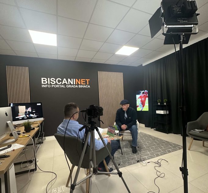 Screenshot 2025-11-04 at 22.53.59