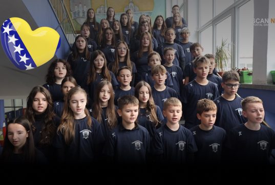 Evo kako su učenici “Harmani II” obilježili Dan državnosti priredbom “Priče našeg grada – srcem za domovinu” (VIDEO)