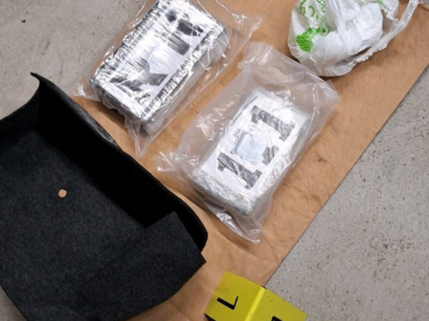 policija-usk-sprijecila-krijumcarenje-vise-kilograma-narkotika-na-granici-droga-usk-1_6911810fab9cc