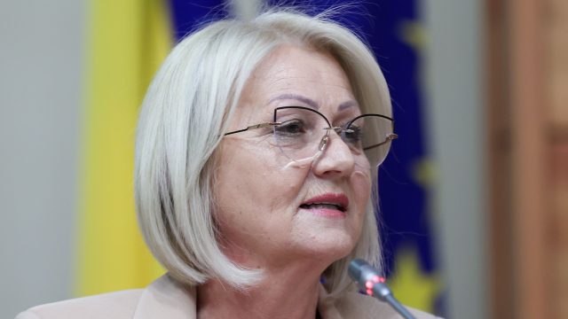 0f2e4ee1-7b24-4533-9459-26b8d70235af