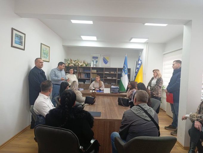 607904127_1198508735814259_986141887936499684_n