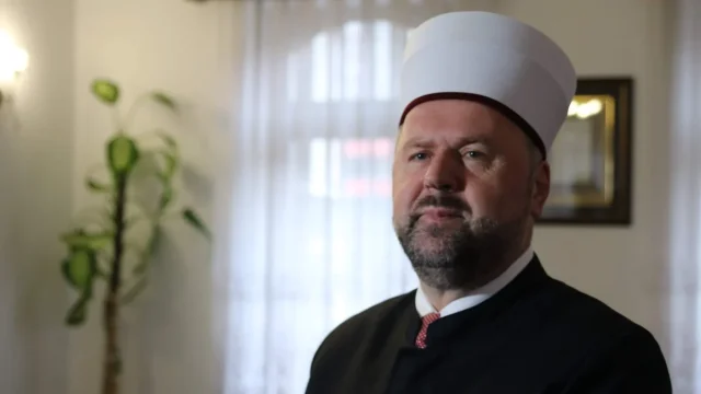muftija-dizdarevic-vjera-nije-samo-duhovnost-nego-i-praksa17859-webp-1200x675
