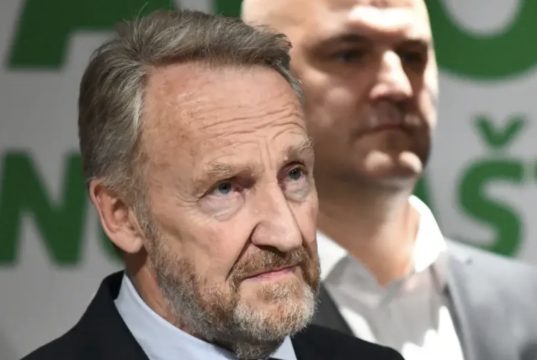 “Batina ima dva kraja, branit ćemo zemlju na svaki način”