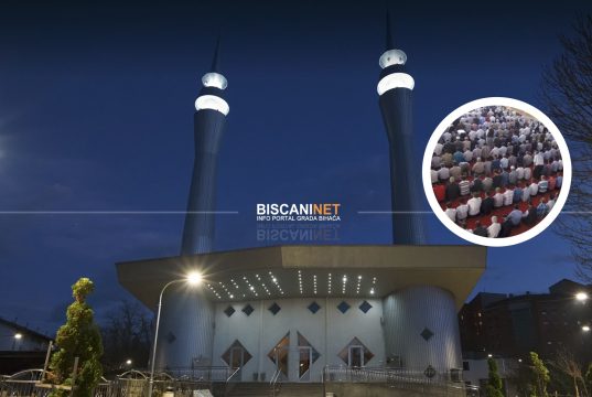 U Bihaću klanjana prva teravija: Počeo mubarek mjesec ramazan