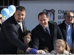 Bihać slavi Dan grada: Podijeljeno 29 rođendanskih torti uz podršku lokalnih privrednika