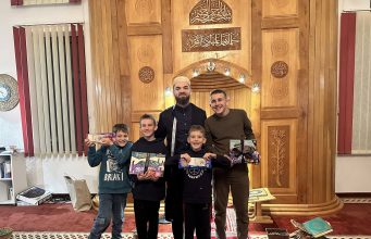 Nagrađena najredovnija djeca u mektebu tokom Ramazana u Kulen Vakufu