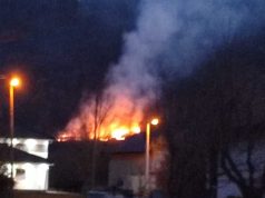 Uprkos upozorenju na jak vjetar, pojedini građani u Bihaću pale korov