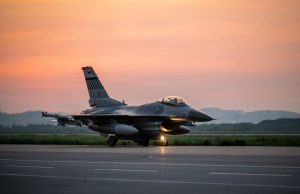 BLISKI ISTOK NA IVICI AMBISA, TURSKA SE UKLJUČUJE U RAT: Dubai pod vatrom, Erdogan digao lovce F-16