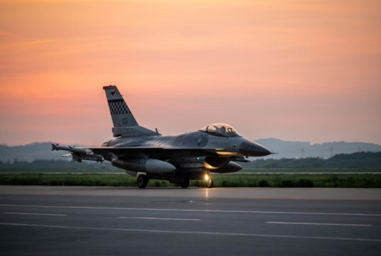 BLISKI ISTOK NA IVICI AMBISA, TURSKA SE UKLJUČUJE U RAT: Dubai pod vatrom, Erdogan digao lovce F-16