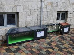 Spoj tehnologije i ekologije: U centru Bihaća postavljena pametna solarna klupa