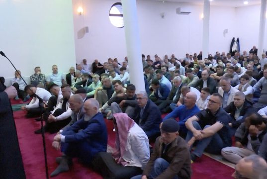 Kurban-bajram svečano obilježen širom USK: Centralna bajramska svečanost održana u Bihaću