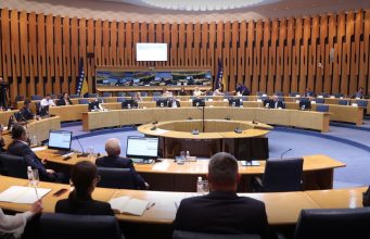 Usvojen zakon: Povećane plate u institucijama BiH