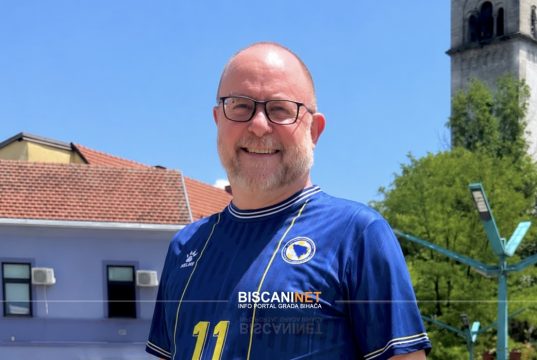 Amerikanac koji je zavolio Bihać: Bosanski govori kao maternji, navija za Zmajeve i godinama se vraća na Unu