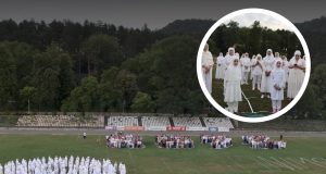 Performansom “8372” u Bihaću odata počast žrtvama genocida u Srebrenici