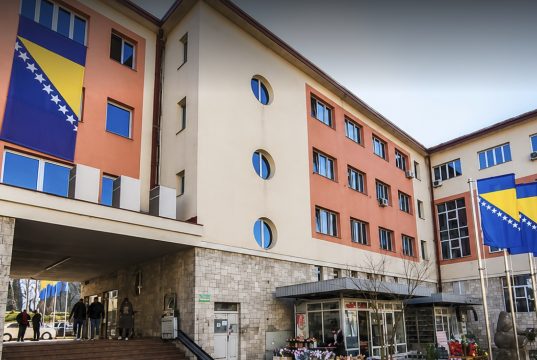 Nakon objave najvećih plata u USK, Grad Bihać prvi povukao potez: Direktorima JU i JP ograničene plate