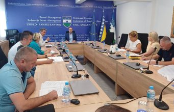 Nakon 122 intervencije zbog požara u USK: Plješevica najkritičnija, traži se helikopter i veće ulaganje u vatrogastvo