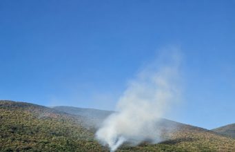 Požar na Plješevici ponovo aktiviran zbog vjetra, zatražen angažman helikoptera