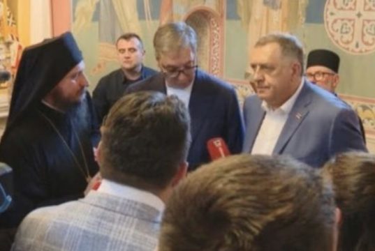 Vučić u Martin Brodu: “Rat je svima donio nesreću, najvažnije je osigurati radna mjesta”