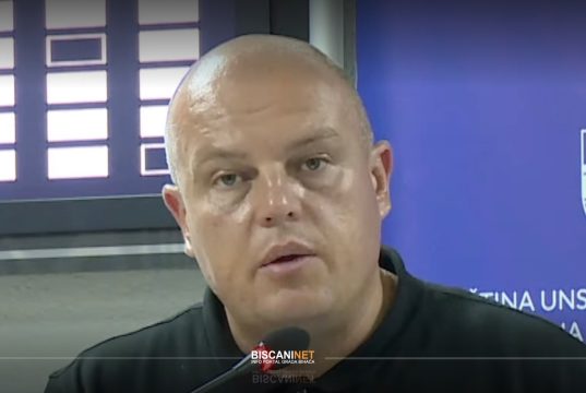 Ružnić poručio da neće predati Vladu bez sudske odluke: „O nepovjerenju Vladi mora se glasati po klubovima naroda“