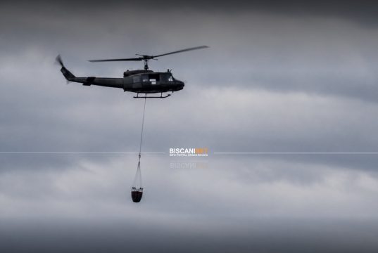 Upravo na Plješevici: Helikopter gasi požar, akcija će biti nastavljena i sutra ako bude potrebno (VIDEO)