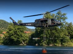 Helikopter Oružanih snaga BiH od jutros gasi požar na području Cazina
