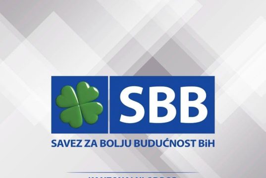 SBB – FAHRUDIN RADONČIĆ USK: Dok građani Bihaća piju zamućenu vodu, vladajuća kasta troši 70.000 KM na estradu – STOP za bahatost!