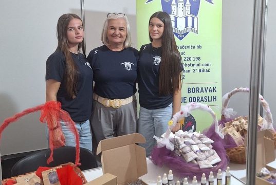 Zeleni krug JU OŠ Harmani II – od školske ideje do poduzetničke priče